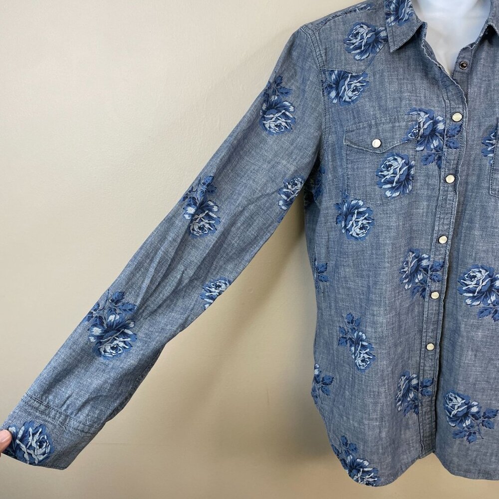 Gap 1969 Cowgirl Floral Chambray Pearl Snap Top Size M Country Western Rodeo - Picture 7 of 13